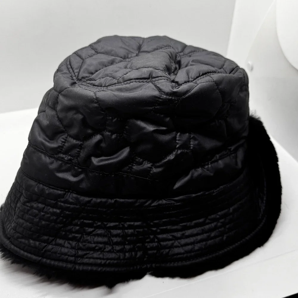 UGG Australia Black Quilted Puffer Bucket Hat Real Shearling Fur Lined Trim OS